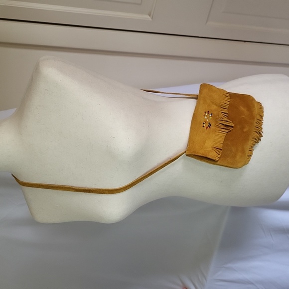 Suede Native Purse beads fringe  crossbody 5 x 6" 90s Cherokee NC good used cond - Picture 2 of 16